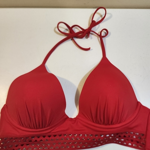 SHADE & SHORE Red Halter Bikini Top Size 36B - Picture 4 of 11